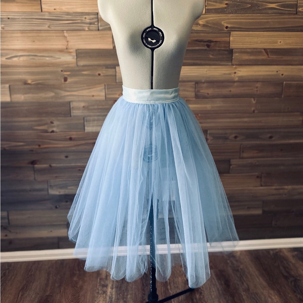 Elegant Blue Tulle Skirt